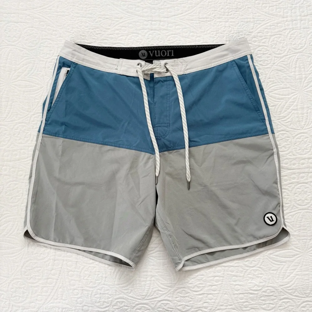 Vuori Men's Cruise Board Shorts, Ink Hydrangea Sz 34